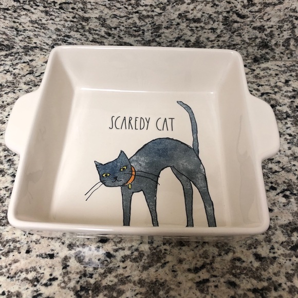 Rae Dunn Other - Rae Dunn SCAREDY CAT casserole dish